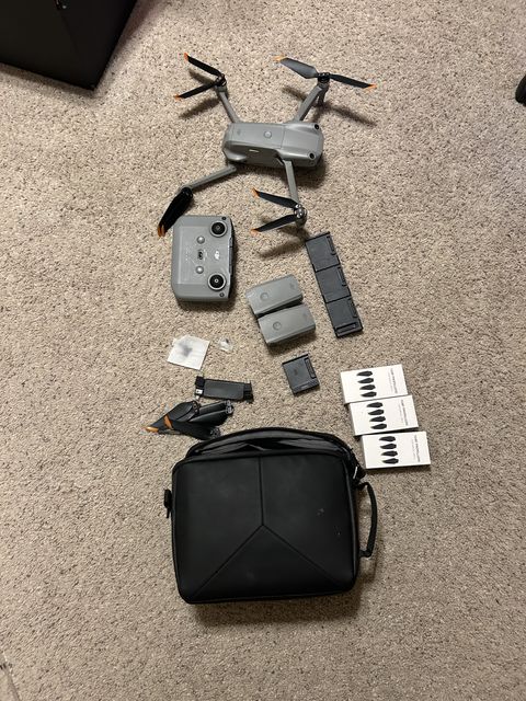 Air 2S bundle laid out on the floor